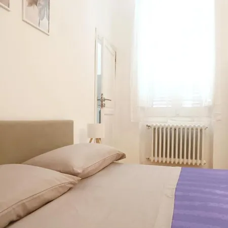 Civico 16 Apartment